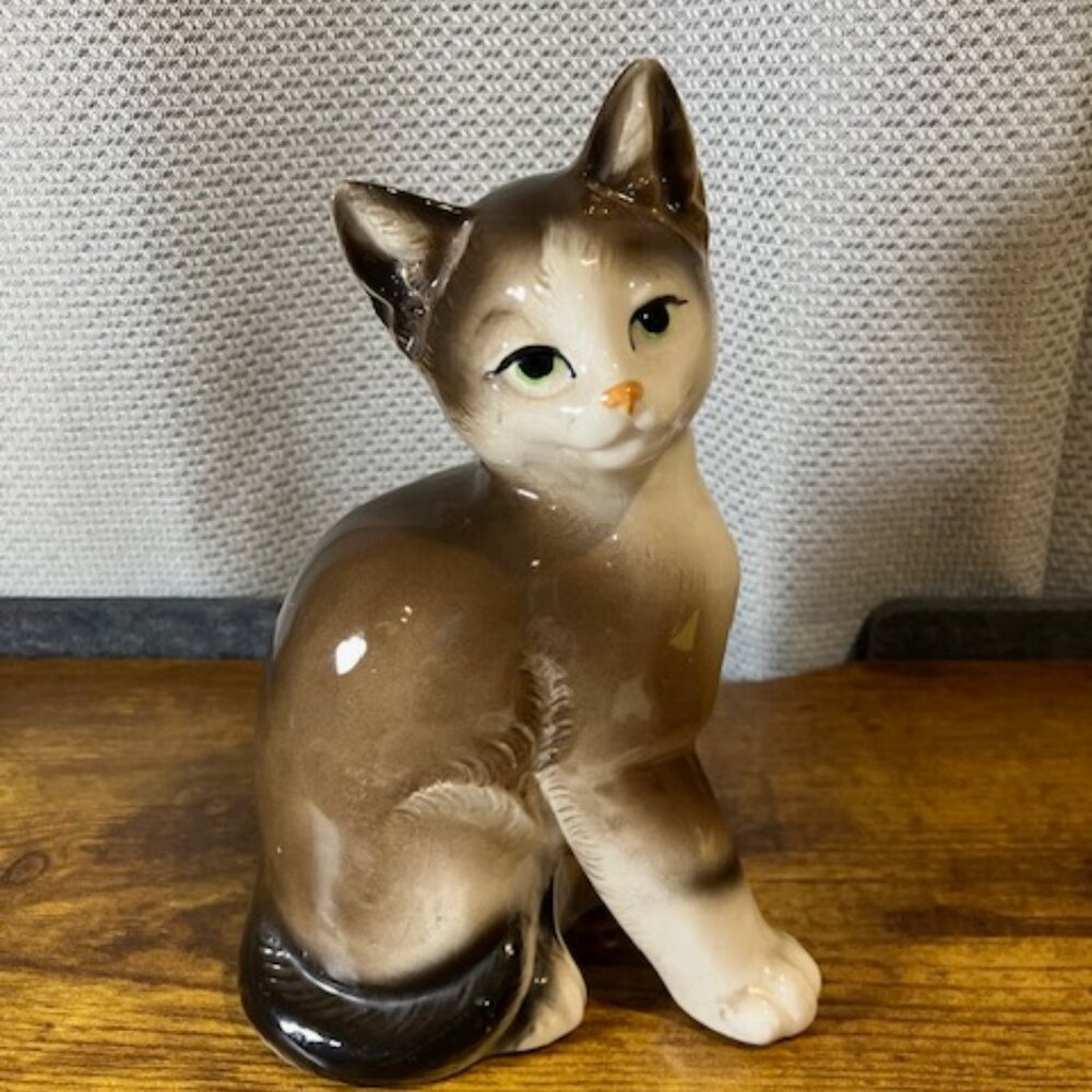 Mid Century Modern Ceramic Cat/Kitten by Nippon Yoko Boeki‎ Co. 7.5"H Japan